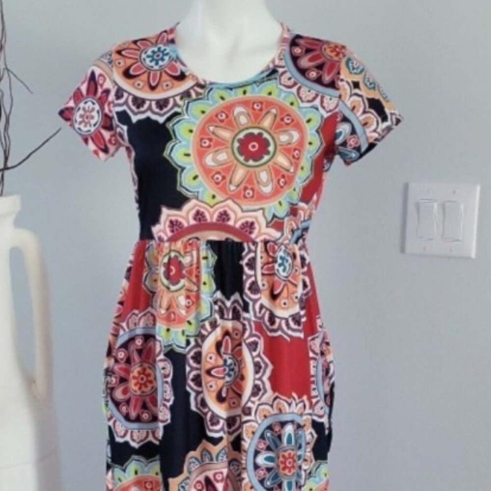 Basico Women's Mandala Print Maxi Dress Short Sleeve‎ Empire Waist Pockets Med